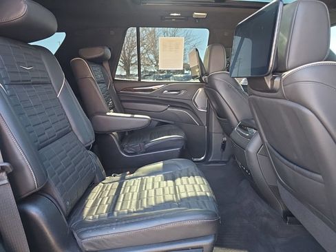 Used 2024 Cadillac Escalade Sport Platinum image 22