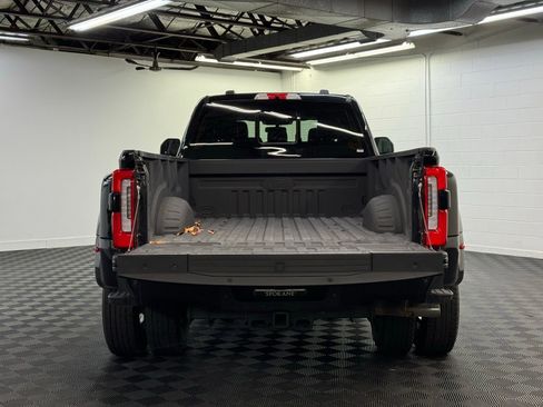 Used 2024 Ford F350 Platinum image 30