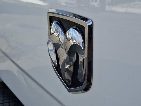 Used 2018 RAM 2500 SLT image 25