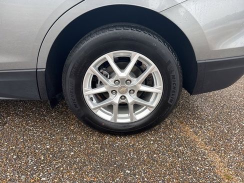 Used 2023 Chevrolet Equinox LT image 9