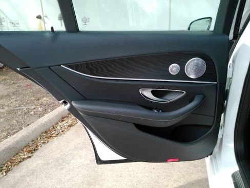 Used 2021 Mercedes-Benz E 350 Sedan w/ Premium Package image 19