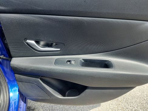 Certified 2023 Hyundai Elantra SEL FWD image 31