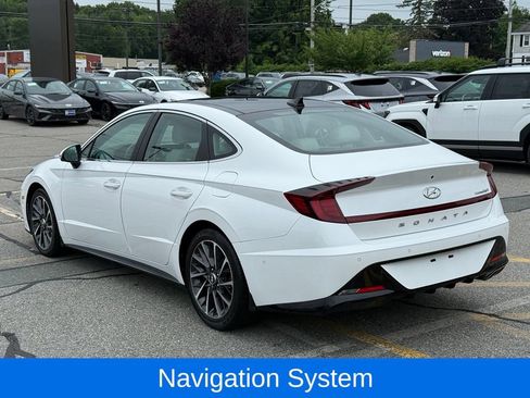 Certified 2022 Hyundai Sonata Limited FWD image 3