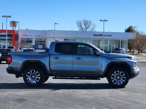 Used 2023 GMC Canyon AT4 w/ AT4 Premium Package image 4