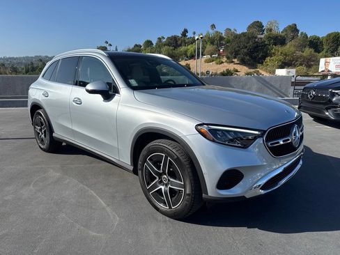 Certified 2026 Mercedes-Benz GLC 300 image 3