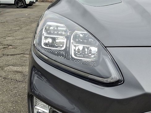 Certified 2022 Ford Escape Titanium w/ Titanium Elite Package image 28