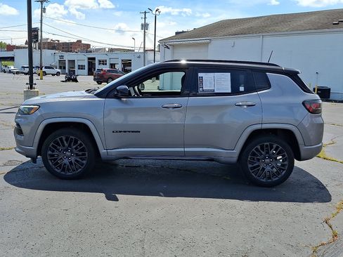 Used 2023 Jeep Compass High Altitude AWD/4WD image 4