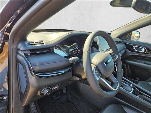 New 2026 Jeep Compass Latitude AWD/4WD image 3