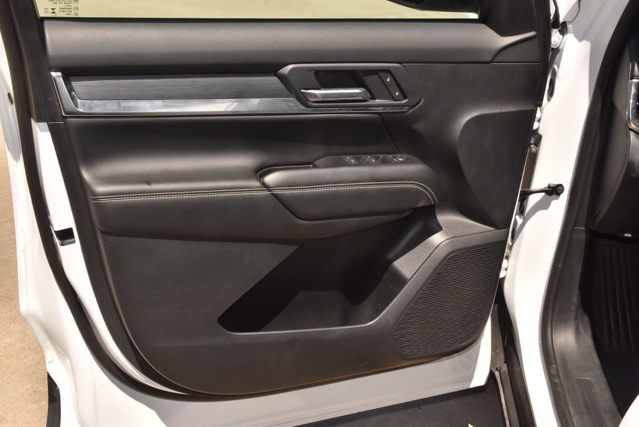 Used 2026 GMC Terrain Elevation FWD image 33