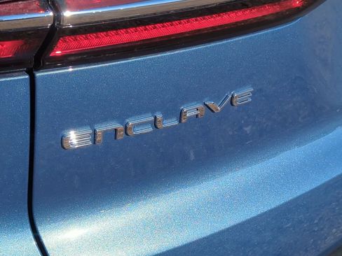 Used 2025 Buick Enclave Preferred image 32