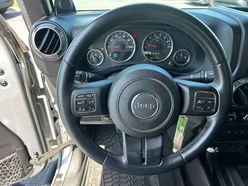 Used 2014 Jeep Wrangler Sport AWD/4WD image 17