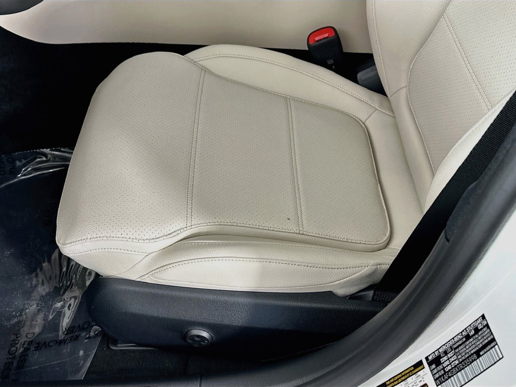 Certified 2026 Mercedes-Benz C 300 Sedan image 19