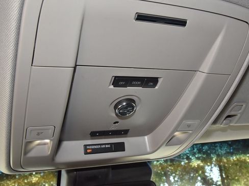 Used 2017 Chevrolet Tahoe LT RWD image 33