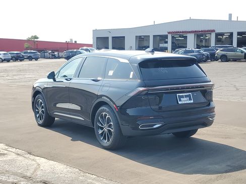 New 2026 Lincoln Nautilus Premier AWD/4WD image 3
