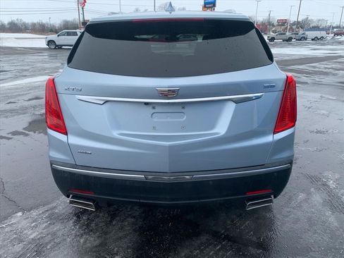 Used 2017 Cadillac XT5 Luxury w/ Driver Awareness Package image 4
