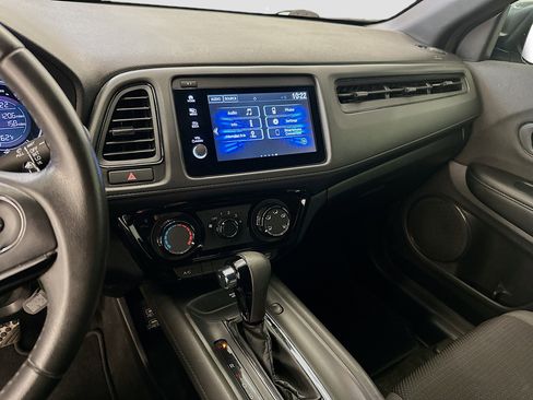 Used 2020 Honda HR-V Sport image 25