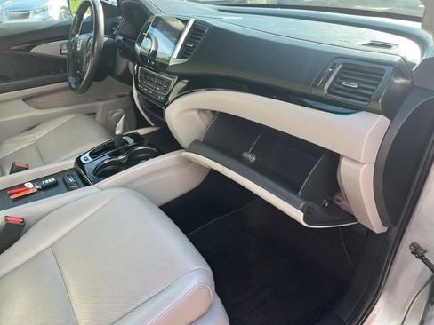 Used 2018 Honda Ridgeline RTL-E image 22