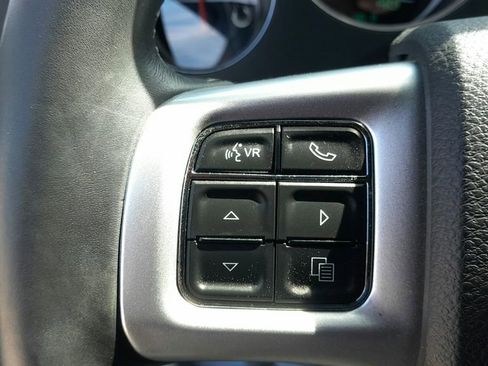 Used 2014 Dodge Challenger R/T RWD image 17