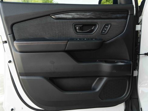Used 2026 Honda Passport TrailSport image 37