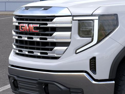 New 2026 GMC Sierra 1500 SLE w/ LPO, GMC Protection Package image 16