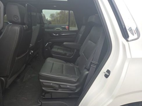 Used 2021 GMC Yukon Denali w/ Denali Premium Package AWD/4WD image 34