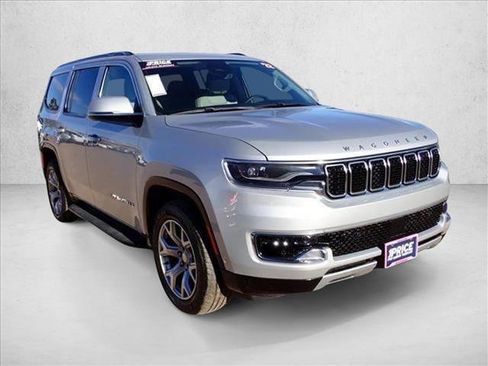 Used 2022 Jeep Wagoneer Series II image 6