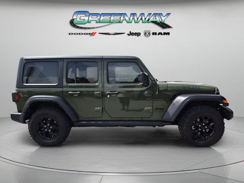 Used 2021 Jeep Wrangler Unlimited Sport AWD/4WD image 4