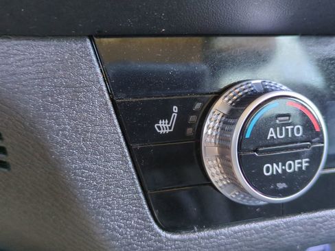 Used 2024 Mitsubishi Outlander SE image 23