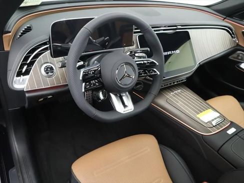 New 2026 Mercedes-Benz E 53 AMG e 4MATIC Sedan image 10
