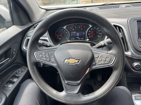 Used 2020 Chevrolet Equinox LT AWD/4WD image 18