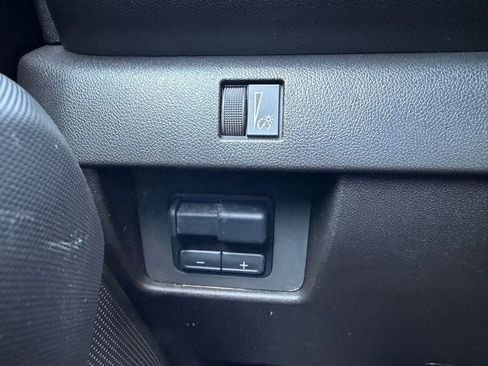 Used 2025 Chevrolet Colorado Trail Boss AWD/4WD image 22