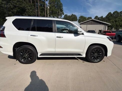 Used 2022 Lexus GX 460 Premium w/ Premium Package AWD/4WD image 4