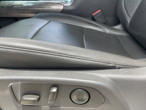 Used 2025 Chevrolet Silverado 2500 LTZ w/ LTZ Premium Package AWD/4WD image 23