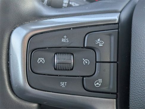 Used 2024 Chevrolet Suburban Premier image 21