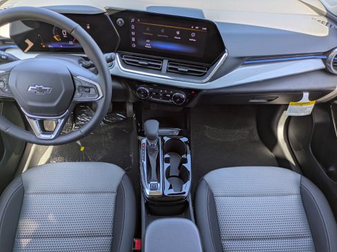 New 2026 Chevrolet Trax LT w/ Driver Confidence Package image 8