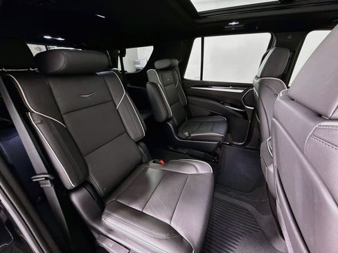 Used 2025 Cadillac Escalade Sport w/ Touring Package AWD/4WD image 28