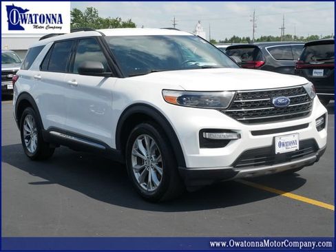 Used 2020 Ford Explorer XLT w/ Equipment Group 202A AWD/4WD image 1