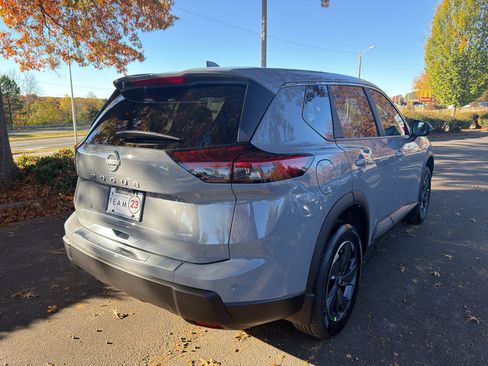 New 2026 Nissan Rogue SV image 7