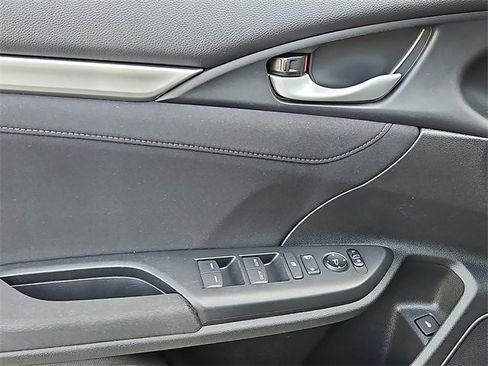 Certified 2017 Honda Civic EX image 12