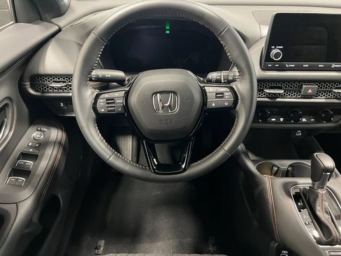 Used 2023 Honda HR-V Sport image 18