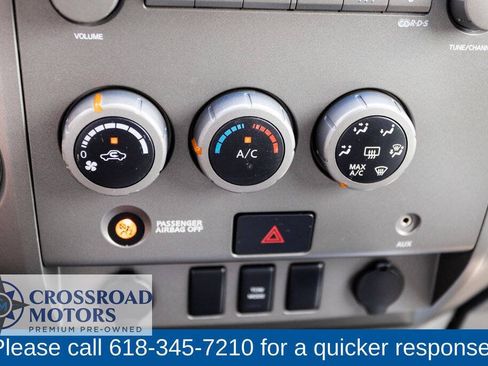 Used 2005 Nissan Titan SE RWD image 27