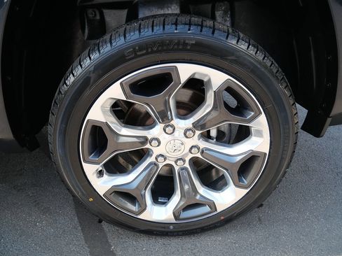 Used 2019 RAM 1500 Limited AWD/4WD image 37