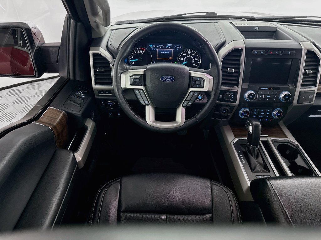 Used 2019 Ford F150 Lariat w/ Equipment Group 502A Luxury AWD/4WD image 18