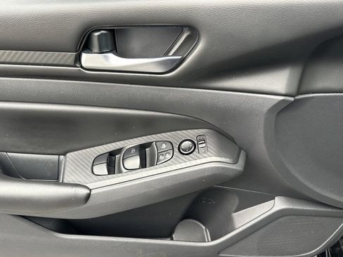 Used 2021 Nissan Altima 2.5 S w/ Driver Assist Package image 18