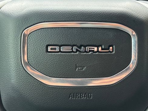 Used 2020 GMC Sierra 2500 Denali w/ Denali Ultimate Package AWD/4WD image 12