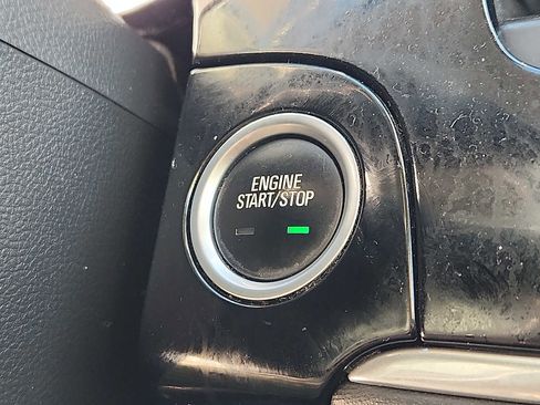 Used 2019 Buick Encore Sport Touring image 21