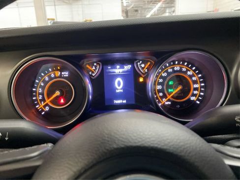 Used 2022 Jeep Gladiator Sport AWD/4WD image 21