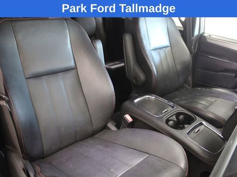 Used 2017 Dodge Grand Caravan GT image 21