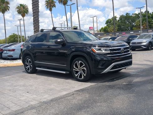 Used 2023 Volkswagen Atlas Cross Sport SEL AWD/4WD image 2
