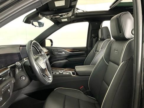 Certified 2024 Cadillac Escalade ESV Premium Luxury image 27